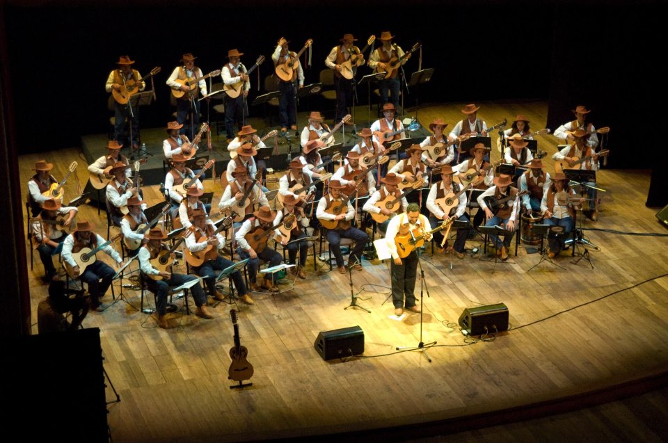 Orquestra de Violeiros de Araras